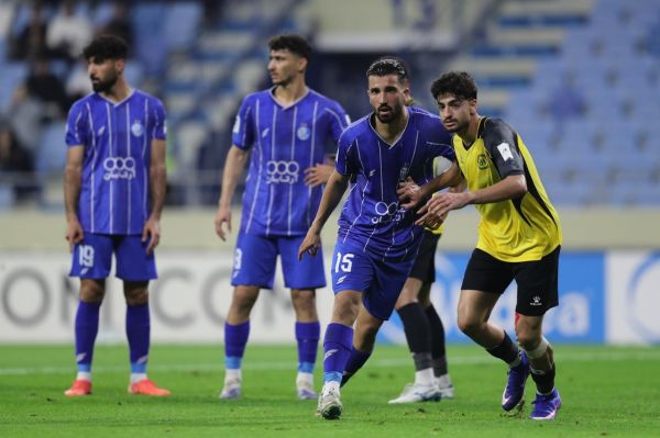  فریاد اعتراض استقلال به کنفدراسیون رسید؛ داور بازی ما را عوض کنید