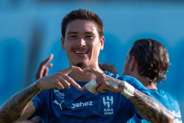  کنار رفتن مهاجم سابق لیورپول از لیست الهلال عربستان