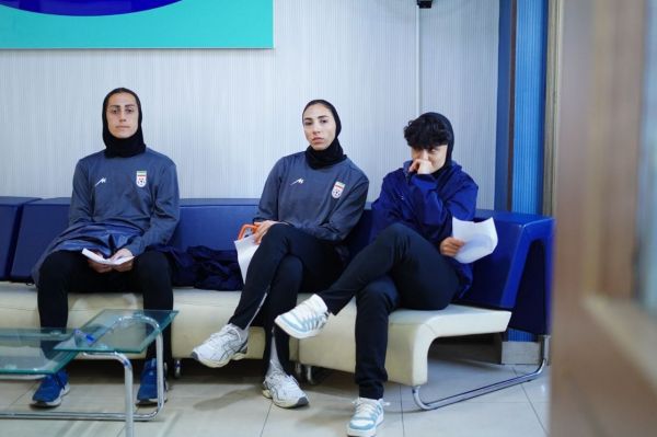  گزارش تصویری  حضور بازیکنان تیم ملی بانوان در ایفمارک