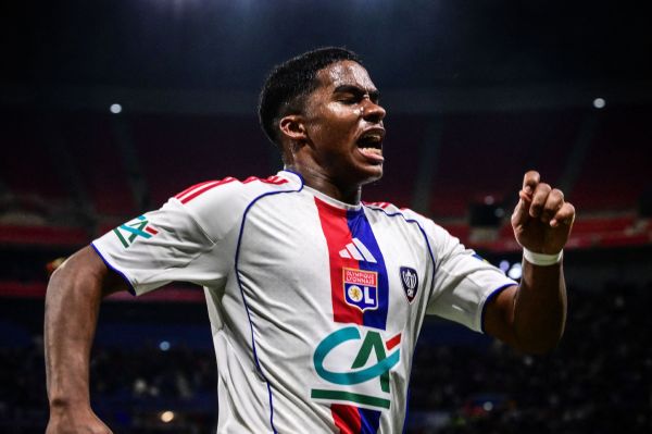  هشدار سرمربی لیون به استعداد قرضی رئال مادرید