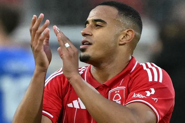 دو غول انگلیسی به دنبال بهترین بازیکن ناتینگهام فارست