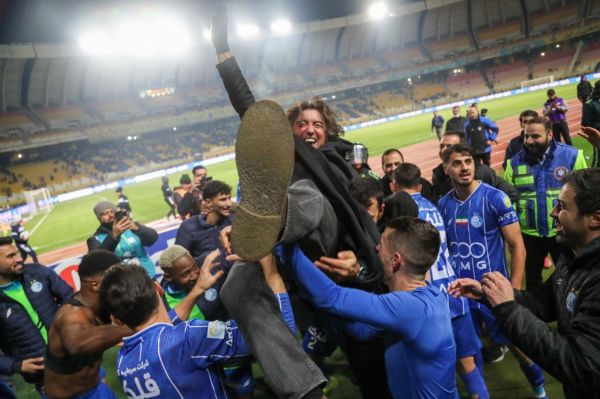 ساپینتو قرار بود پس از بازی با سپاهان، برکنار شود