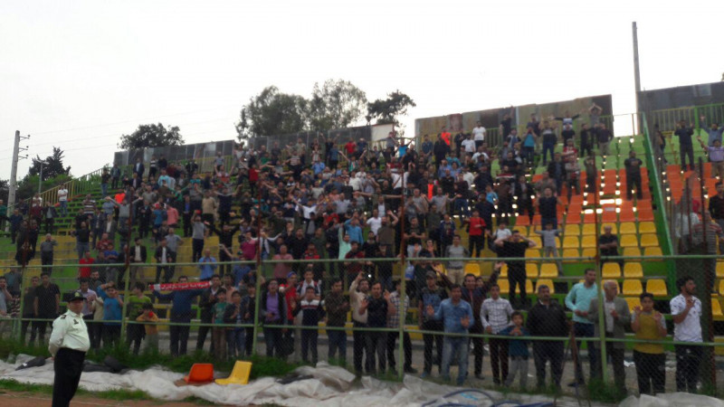 فتاحی: خونهبهخونه نمیتواند امتیاز نفت تهران را بخرد