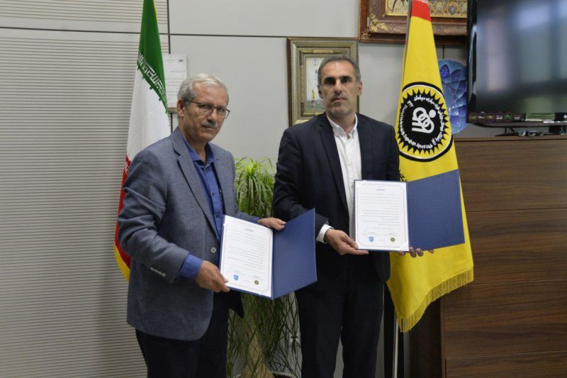 امضاء تفاهمنامه همکاری سپاهان و گسترشفولاد