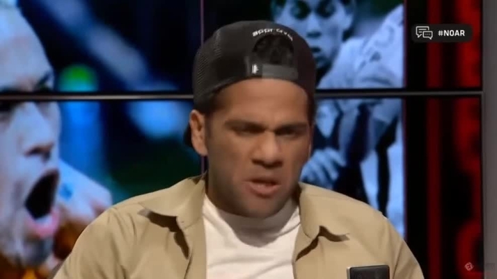 آلوس: پای تمام عواقب تصمیمم ایستادهام