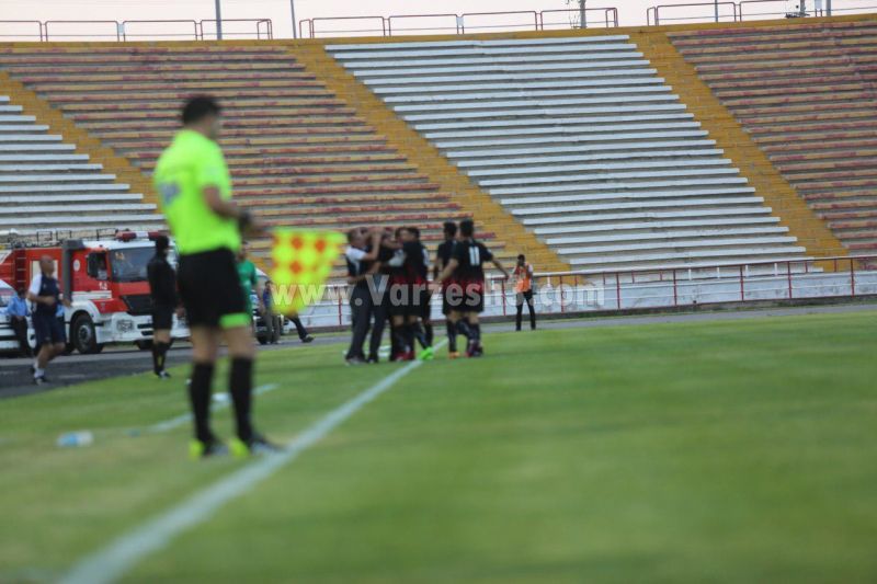 دو گل اول لیگ را دو لبنانی زدند(عکس)