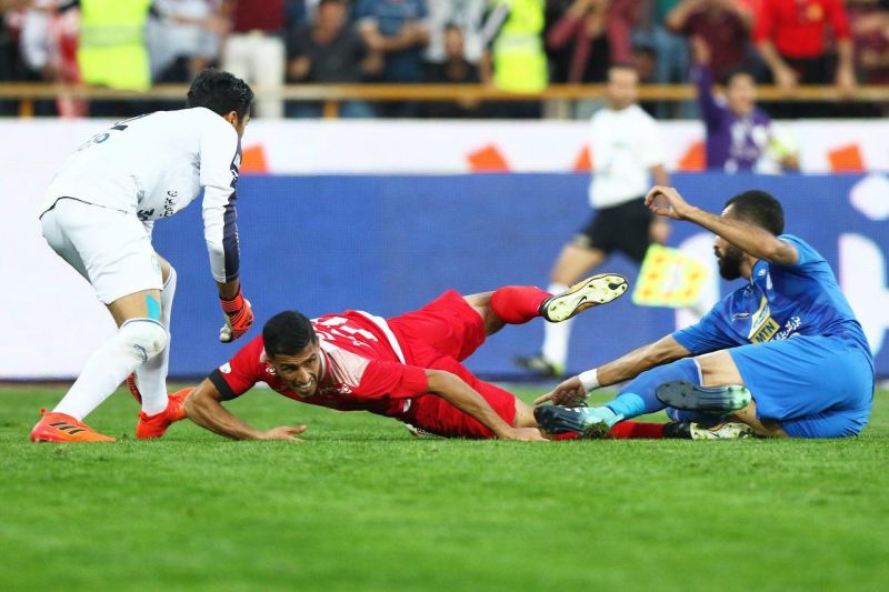 پای لرزان آبیها در گام آخر