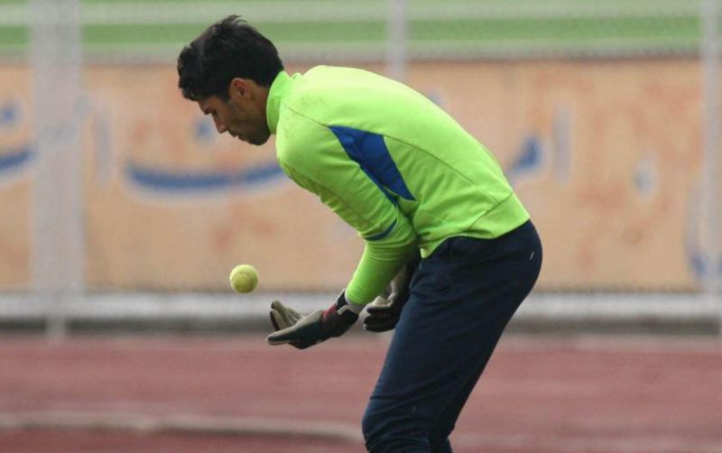 گلرهای استقلال با توپ تنیس آماده الریان می شوند