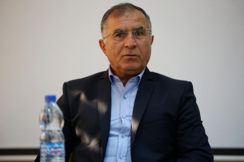 پیکان با جلالی تمدید می کند؟