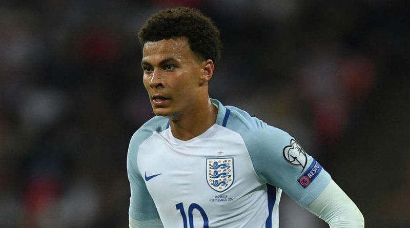 دله الی: انتقادات را مثل خش خش میشنوم