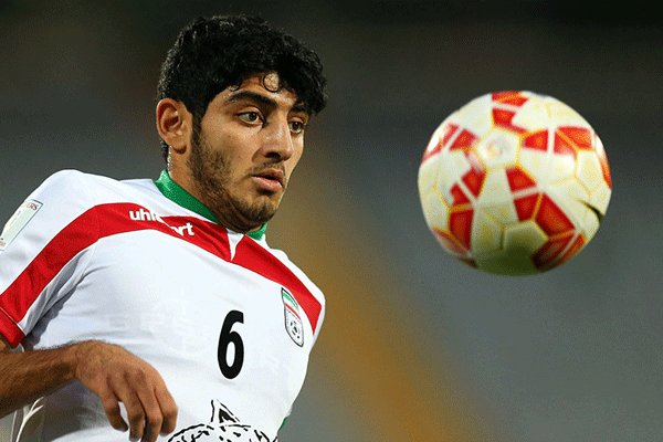 مذاکرات دنبالهدار تراکتورسازی با بازیکن مد نظر پرسپولیس