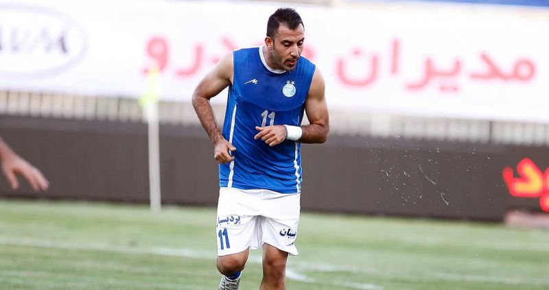 حاشیه دیدار پدیده و پیکان/خوشو بش قاضی با همتیمیهای سابق و تقدیر از پزشکان دو تیم