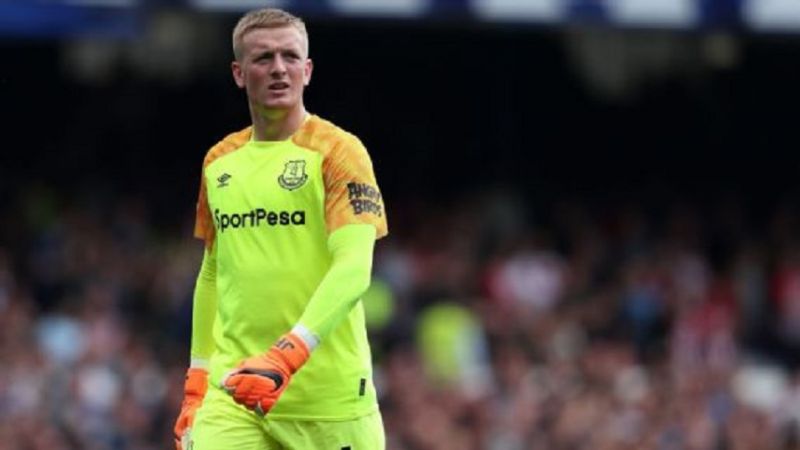 پیکفورد: آلیسون طوری ریسک میکند که انگار هافبک شماره 10 است!