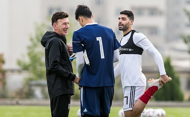 مارکار آقاجانیان: نمیتوانیم با تیمهای اروپایی بازی کنیم/درباره رضاییان از کی روش سئوال کنید