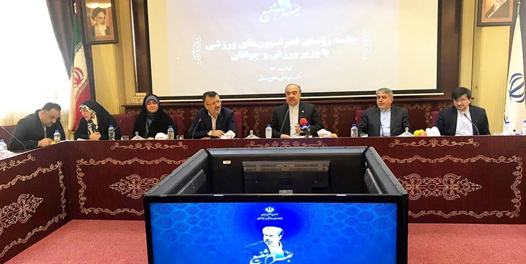 داورزنی: آرزو میکنم همه باهم قهرمانی پرسپولیس را جشن بگیریم