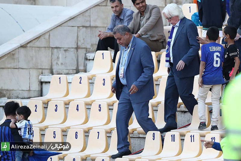 جلسه شفر با استقلالیها در رختکن بعد از حذف مقابل سایپا