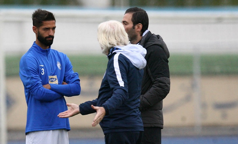 جلسه شفر با مدافع خط خورده استقلال