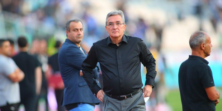 تذکر فدراسیون فوتبال به برانکو و باشگاه پرسپولیس برای مصاحبه علیه کیروش