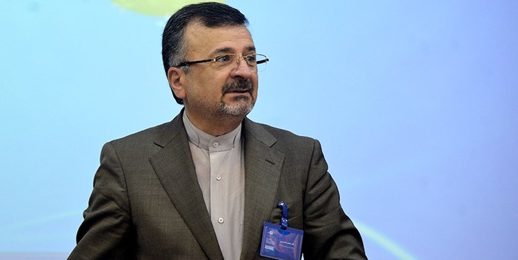 داورزنی: استقلال و پرسپولیس نباید دست یک جریان خاص باشند/واگذاری سرخابیها توجیه اقتصادی دارد