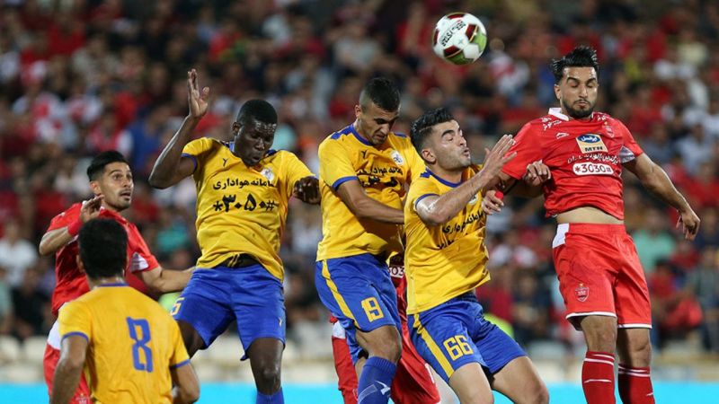 محمود کلهر: پرسپولیس باید شیوه بازیاش را تغییر دهد/ پرسپولیس با این روند با مشکل مواجه میشود