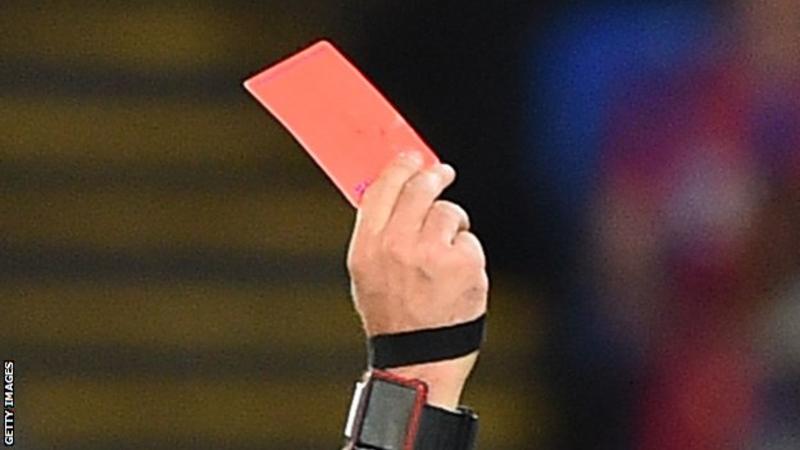 محرومیت مادامالعمر شش داور غنایی به علت رشوهخواری