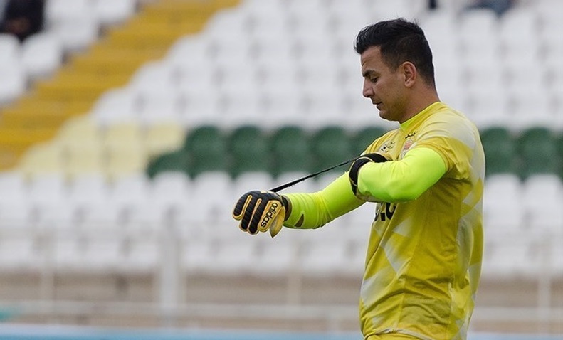 حضور حامد لک در تمرین نساجی با چهرهای خاص