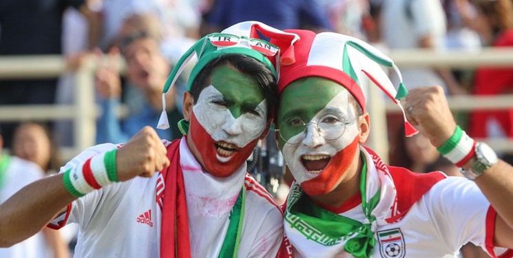 عکس/ زنوشوهر سوری تماشاگر دیدار ایران و سوریه