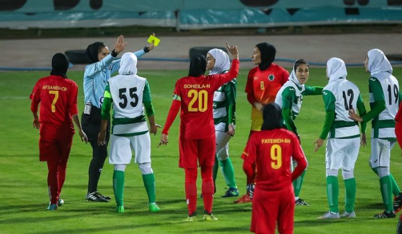 بانوان متخلف دیدار ذوبآهن و شهرداری سیرجان نقرهداغ شدند