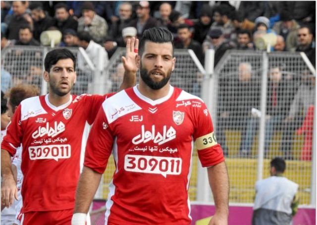 عباسزاده با نساجی تمدید کرد