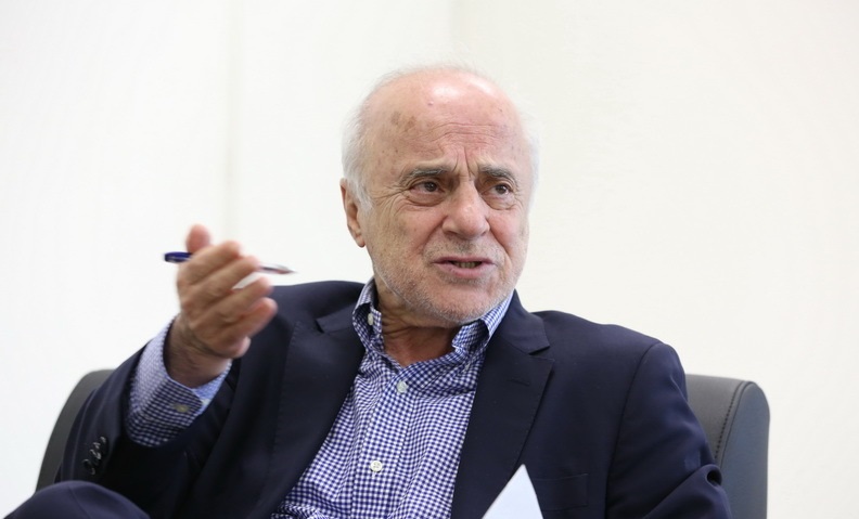 مصطفوی: به همه ویچهای دنیا بدهکاریم