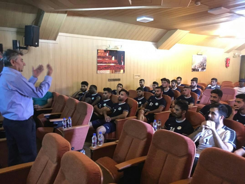 کلاس آموزشی داوری برای بازیکنان ذوبآهن