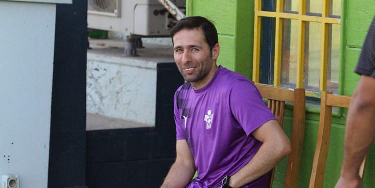 بازیکن پیکان به بازی با پرسپولیس نمیرسد