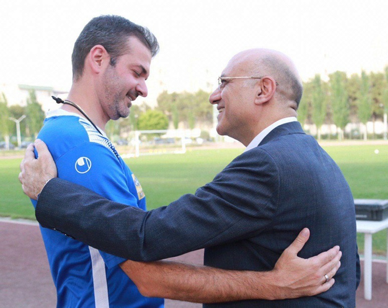 واکنش فتحی به شایعه استعفا؛ با قدرت به کارم در استقلال ادامه میدهم