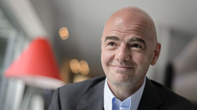 اینفانتینو به تهران میآید