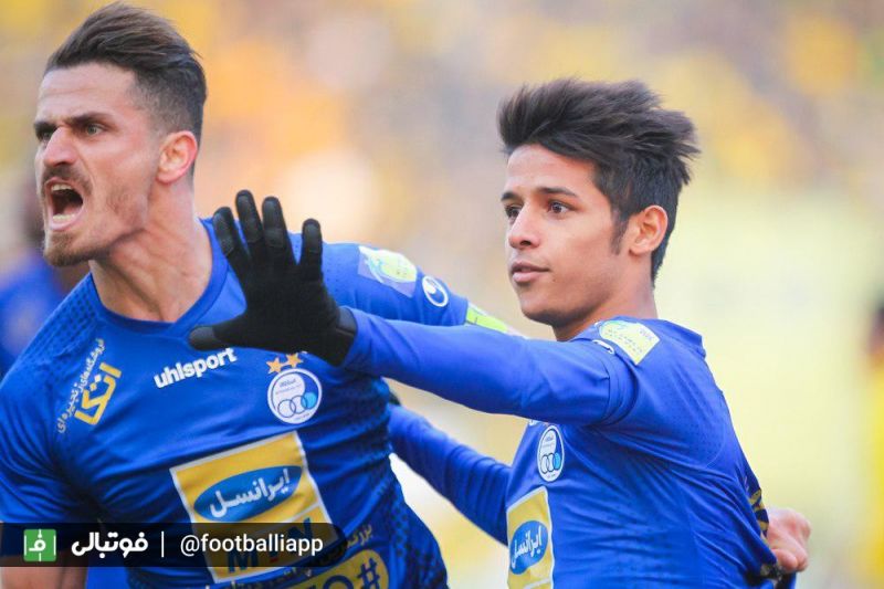 غفوری: به این استقلال افتخار میکنم/ وزارت ورزش به کسر قرارداد از بازیکنان ورود کند