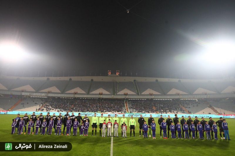 حاشیه دیدار استقلال و شاهین| اعتراض شدید میشو به داور/ شعار علیه خلیلزاده و ادای احترام رضاوند به تماشاگران