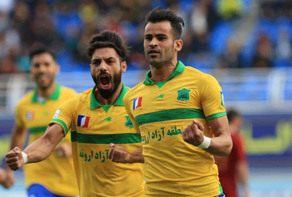 آلکثیر: در صنعت نفت آبادان میمانم