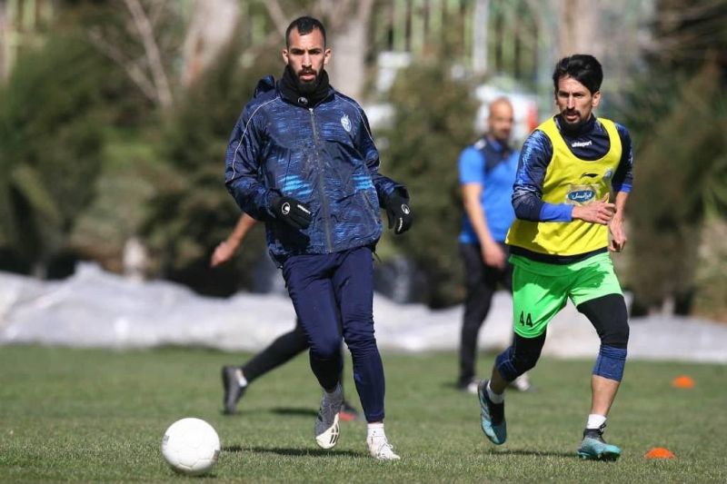 تست تبسنجی از بازیکنان استقلال برای پیشگیری از کرونا (عکس)