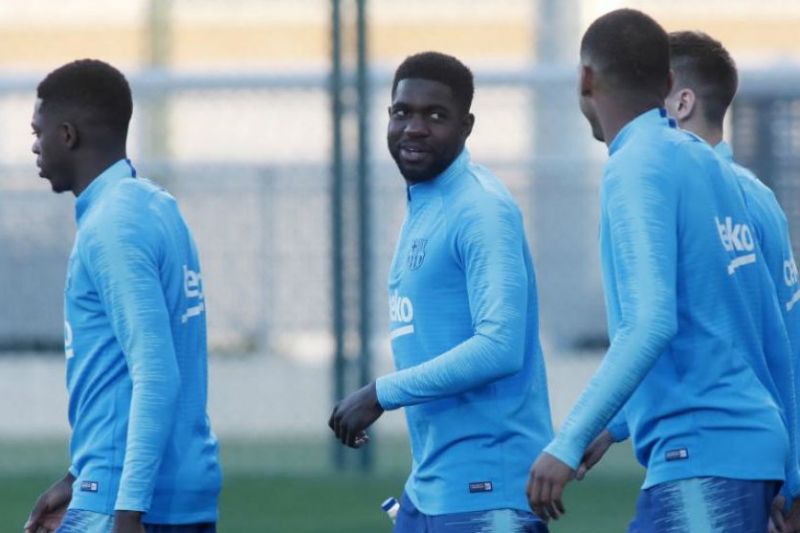 بارسلونا مدافعش را میفروشد؛ مقصد: منچستر یونایتد؟