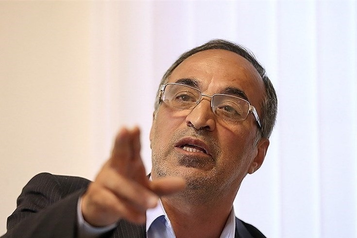 واعظ آشتیانی: کم نشدن دستمزد فوتبالیست ها دو دلیل دارد