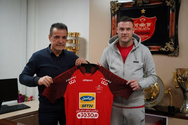 مهاجم ایرلندی میخواهد بلای تراکتور را سر پرسپولیس بیاورد