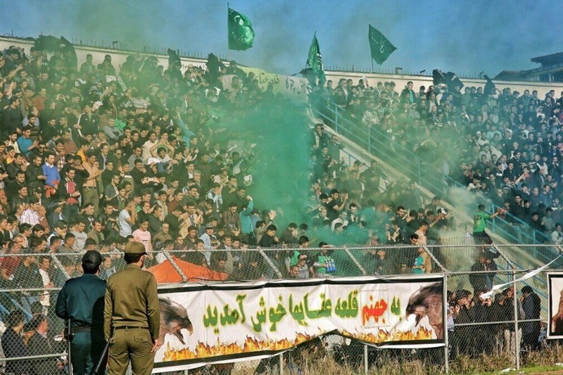 برمک: لیگهای دستههای دوم و سوم فوتبال بچه سر راهی شدهاند