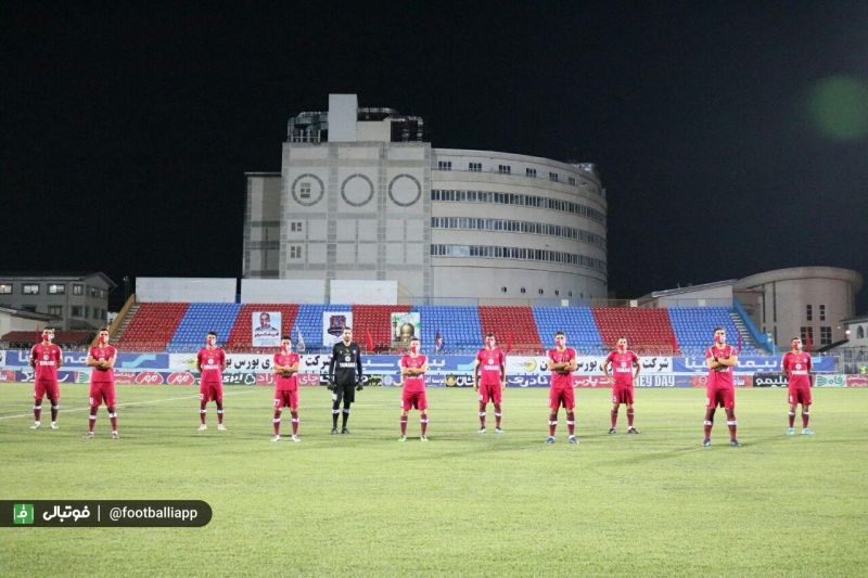 کاروان نساجی با پرواز اختصاصی وارد آبادان میشود