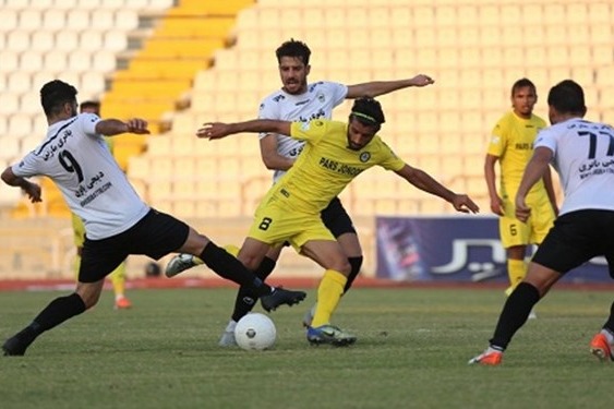 امیرحسین محتشم: مشکل تیمهای بوشهری مالی نیست