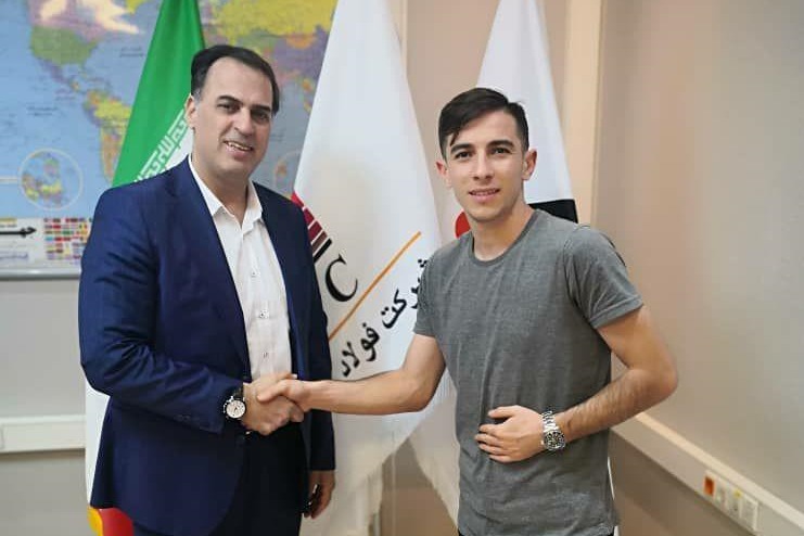 تمدید قرارداد فرشاد احمدزاده با باشگاه فولاد