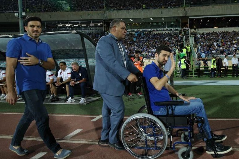 استقلال به خاطر پادوانی محروم میشود؟