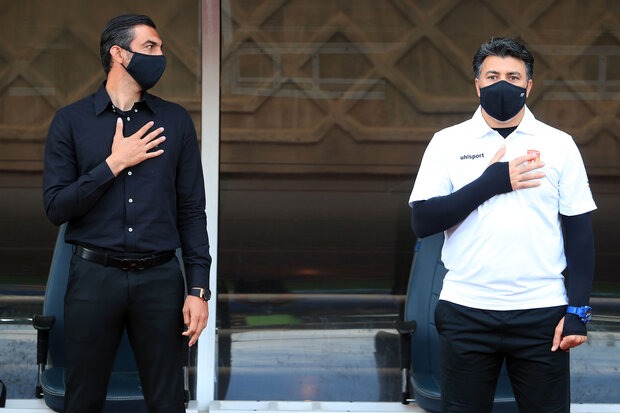 محمد نوازی: بازیکن پرسپولیس باید اخراج میشد/ تا کی از داوریها لطمه بخوریم؟