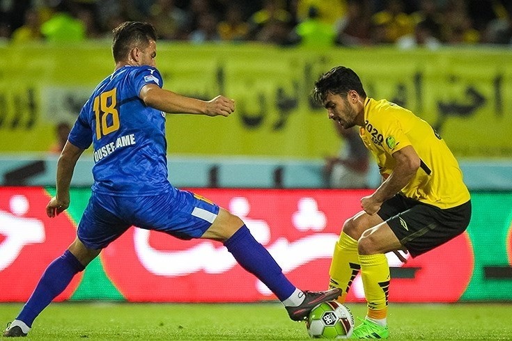 کریمی: به کادر فنی سپاهان با GPS گزارش میدهیم