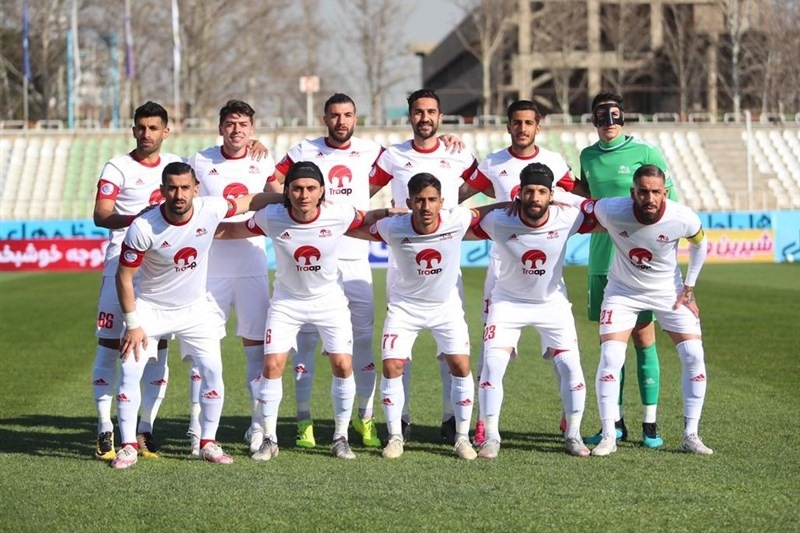 چمنیان از تراکتور جدا میشود/ ۳ دستیار خطیبی به تبریز میآیند