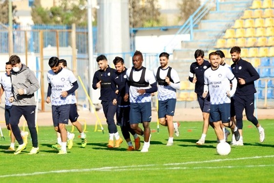 حاشیه بازی گل گهر و نفت آبادان/ غیبت باقری در لیست گلگهر